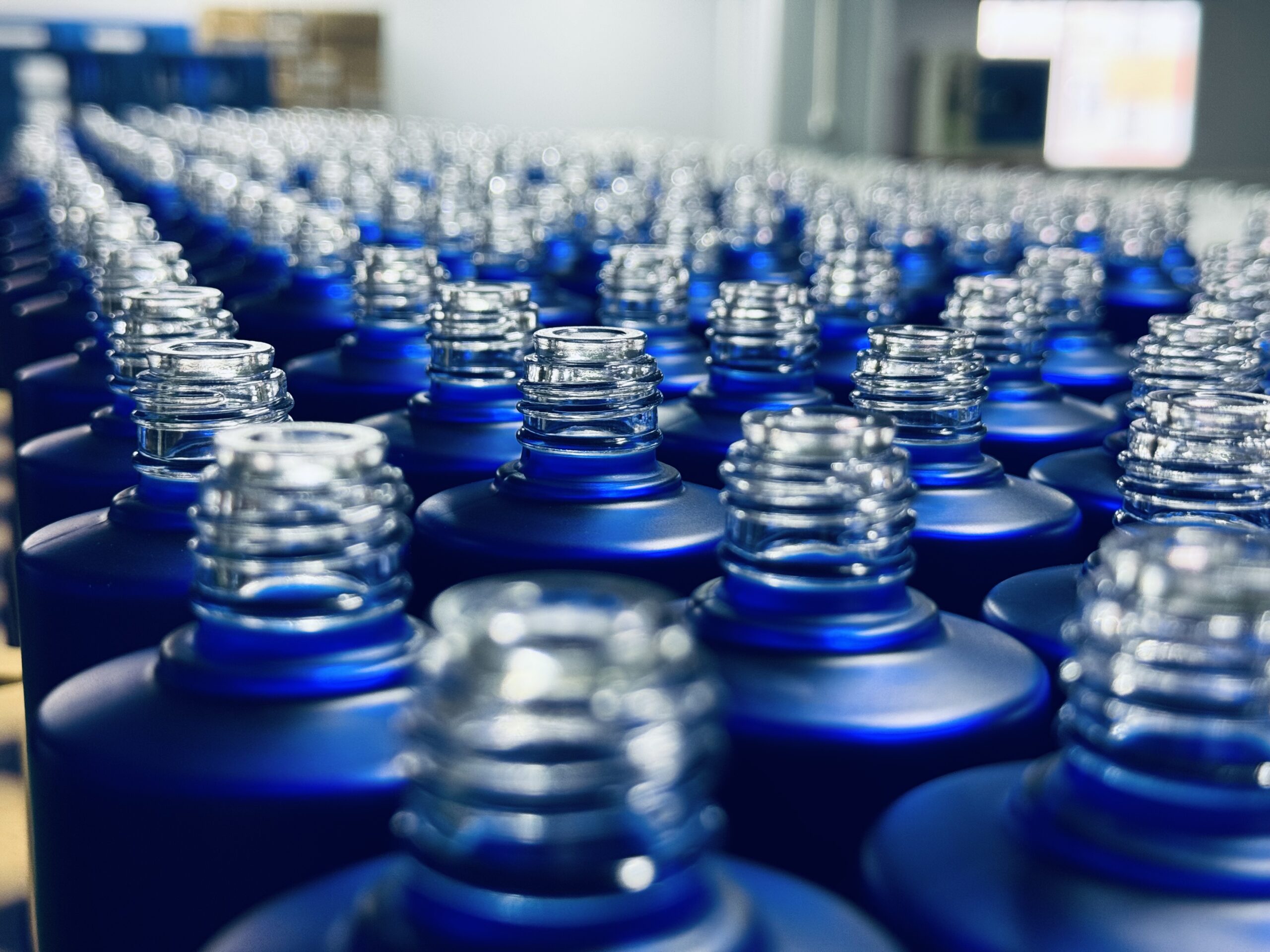 Video thumbnail showing blue bottle
